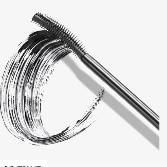 Iconic London Enrich & Elevate Mascara big lashes now & bigger lashes later - Picture 3 of 8